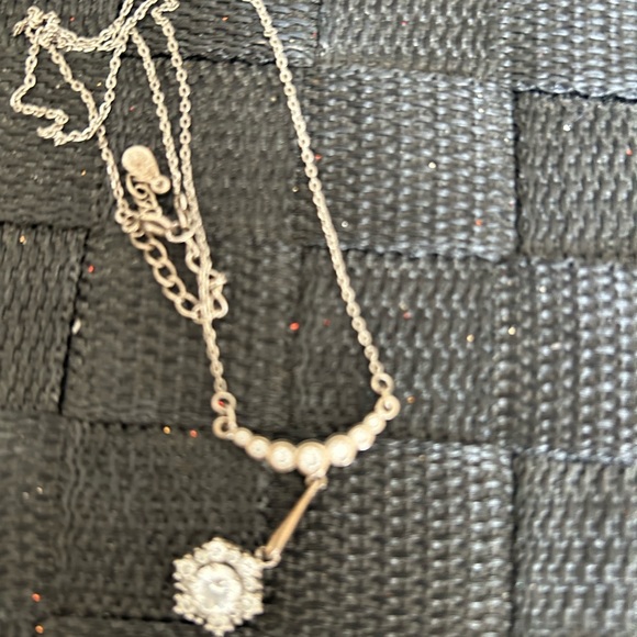 Beautiful silver necklace - Picture 3 of 5